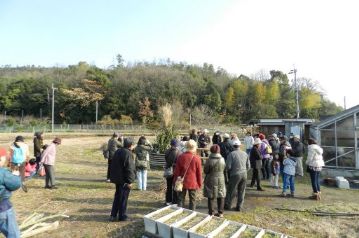 開始時間（10時）になったので、解説を開始。今回は初めての参加の方も多く、会を始めてからもどんどん参加者が増えていきました。