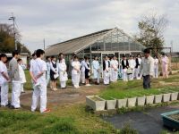 2日：しげい病院・重井医学研究所付属病院 新入職員見学（写真はしげい病院 新入職員）