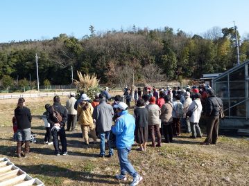 そろそろ開始時間。この日の参加者数は73人。今年もたくさんの方にご参加頂きました。