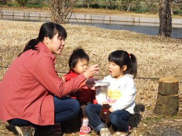 自分で焼いたお餅の味はどうでしょうか。上手く焼けてるかな？